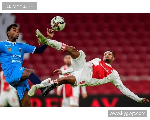 萨格勒布迪迎战费耶诺德期待精彩对决双方实力较量引发球迷热议